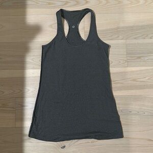 NWOT classic LuLuLemon racer back shirt / tank size 8 black/gray striped
